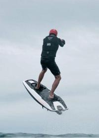 SURF AWAKE RAVIK     € 15.900