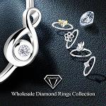 Una collezione di anelli con diamanti