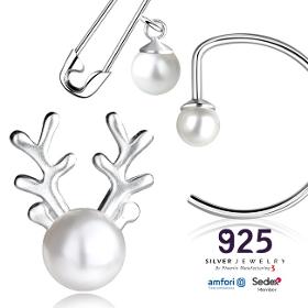 Una collezione di orecchini con perle